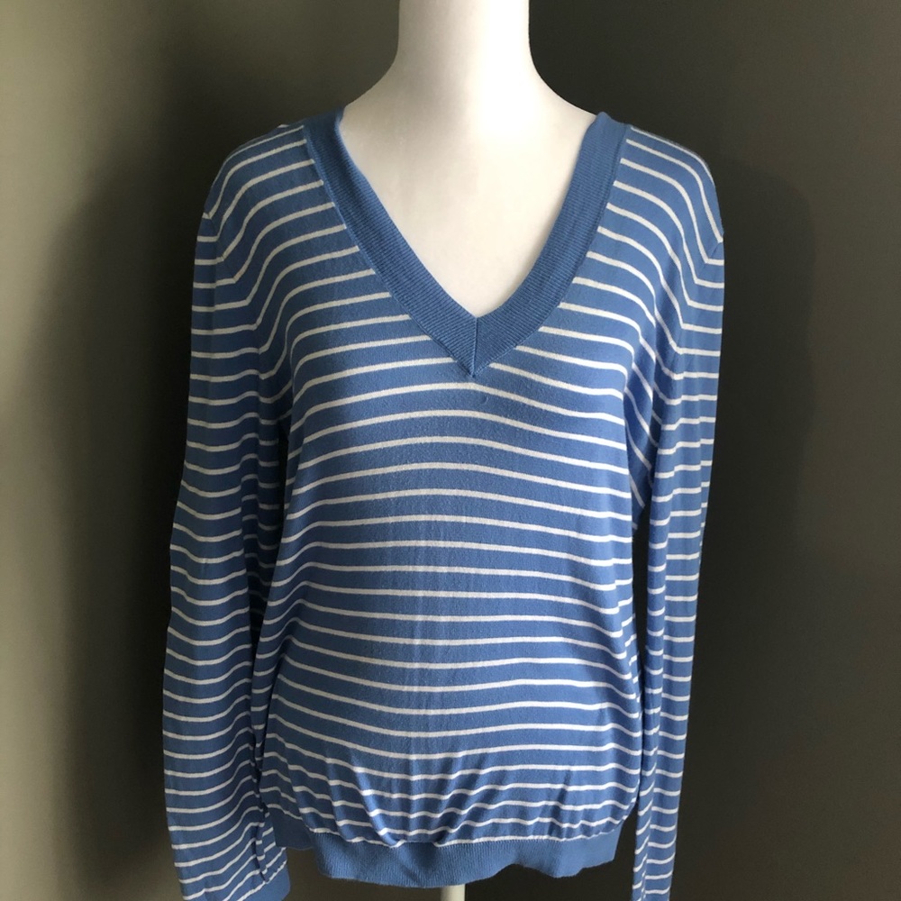V-neck sweater